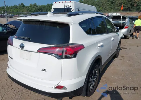 2017 Toyota Rav4 Le z USA, uszkodzony, nr VIN JTMBFREV9HJ155295